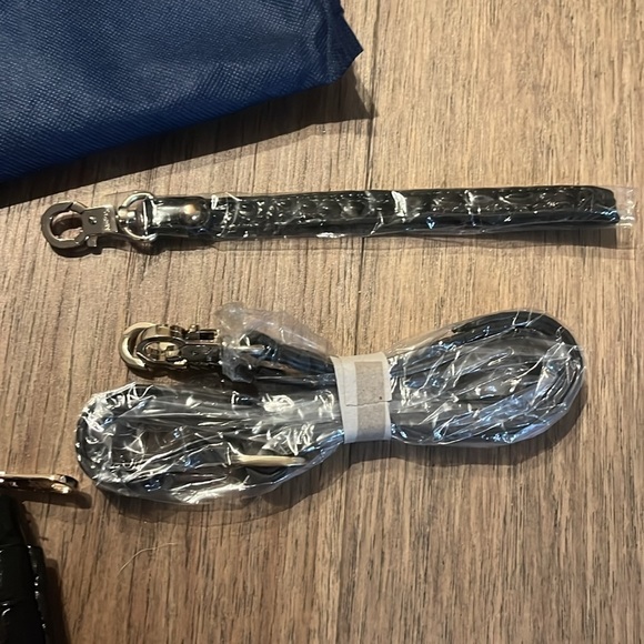 STAUER new in wrapping, Sloane crocodile embossed black purse - Picture 4 of 8